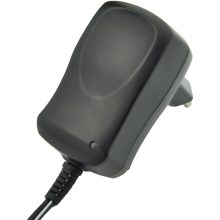 univerzális adapter 3- 12V, 6 féle csatlakozó, 1500mA, 18W, EU